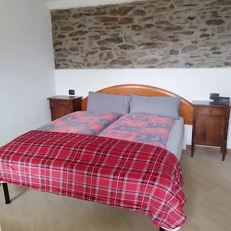 A Casa Apartment Montegrino Valtravaglia